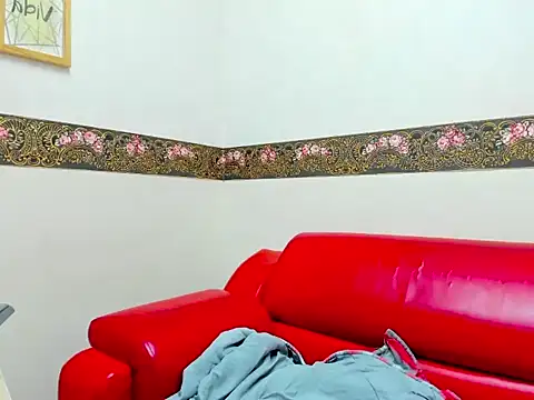 Lulu James online show from March 7, 2026, 4:37 pm