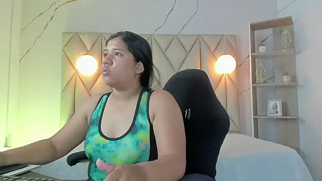 amandarabit online show from October 8, 2025, 1:42 pm