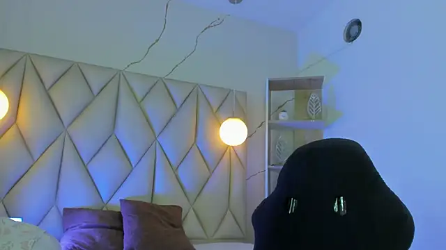 amandarabit online show from October 23, 2025, 1:21 pm