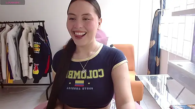 Snapshot of madissooon__ chatting on June 2, 2026, 7:27 pm madissooon online show from June 2, 2026, 7:27 pm