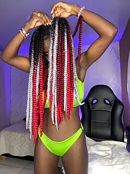 MorenaLush Eup online show from October 29, 2025, 3:20 am