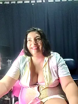 lina maria99 online show from October 16, 2025, 10:27 am