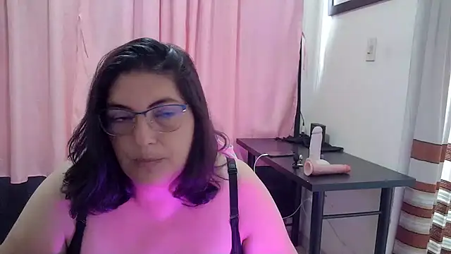 lina maria99 online show from January 31, 2026, 9:24 pm