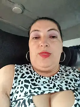 lina maria99 online show from February 3, 2026, 2:44 pm