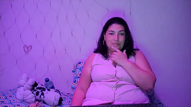 lina maria99 online show from May 25, 2026, 12:49 am