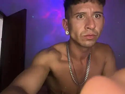 Snapshot of ArgHotCouple chatting on February 23, 2026, 12:41 am ArgHotCouple online show from February 23, 2026, 12:41 am