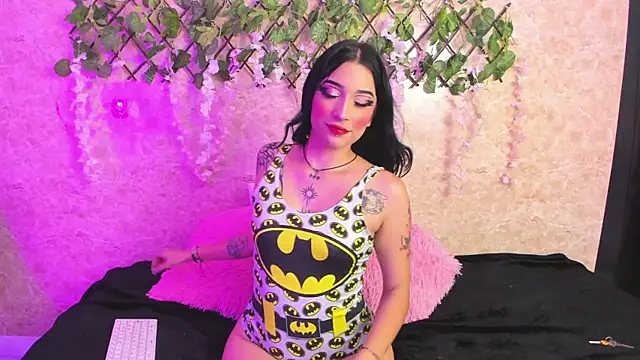 Snapshot of ImEmily444 chatting on October 22, 2025, 12:55 am ImEmily444 online show from October 22, 2025, 12:55 am