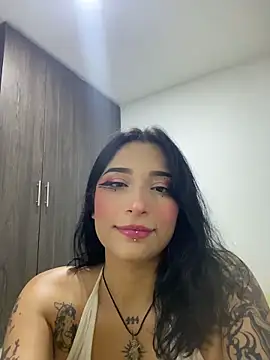 Snapshot of ImEmily444 chatting on November 9, 2025, 1:26 am ImEmily444 online show from November 9, 2025, 1:26 am