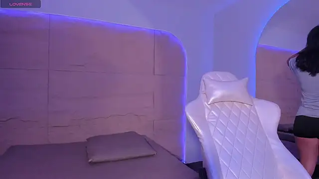 HannahMontgomery online show from February 10, 2026, 4:33 pm