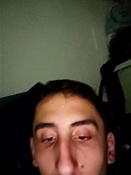 Snapshot of TolgaAkyol_20 chatting on October 15, 2025, 10:43 pm TolgaAkyol 20 online show from October 15, 2025, 10:43 pm