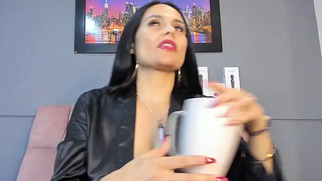 CharlotteCottin online show from July 28, 2026, 3:21 pm