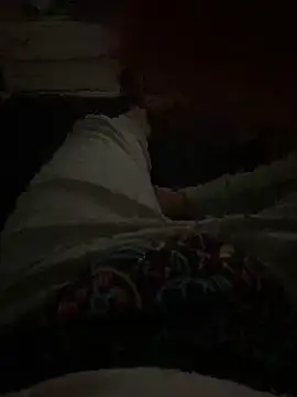 Snapshot of DedeCloud chatting on October 24, 2025, 8:44 am DedeCloud online show from October 24, 2025, 8:44 am