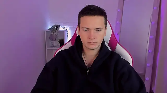 ZackNeal online show from October 13, 2025, 5:18 am