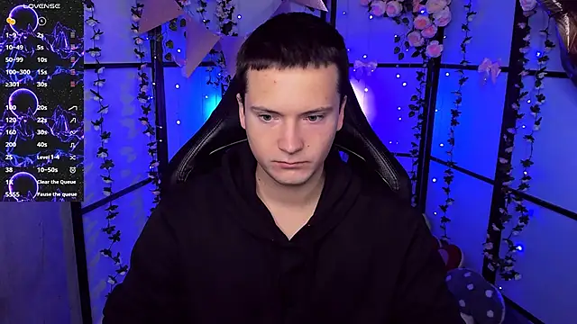 ZackNeal online show from October 17, 2025, 5:10 am