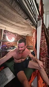 Bighairytopping online show from October 20, 2025, 4:57 am