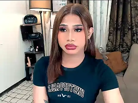 asianlatina69 online show from December 13, 2025, 10:04 pm