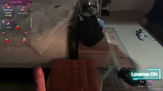 Snapshot of topsytalk chatting on October 12, 2025, 5:39 am topsytalk online show from October 12, 2025, 5:39 am