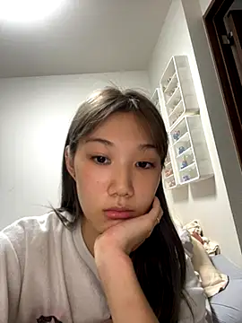 Yua h02 online show from September 16, 2025, 4:24 am