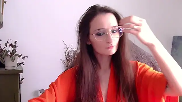 Nova Mystic online show from October 22, 2025, 2:39 pm