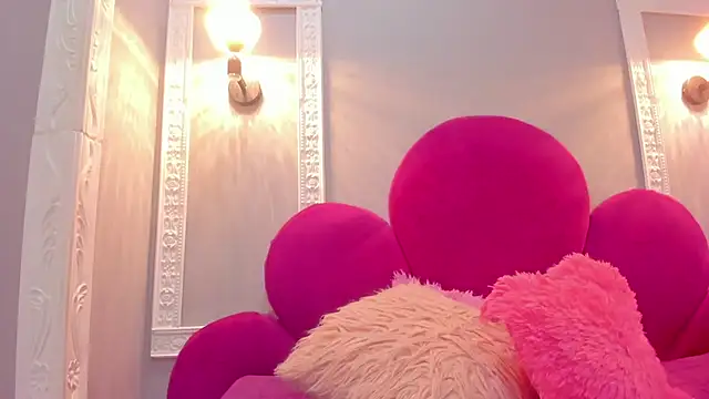 Saammy 17 online show from December 15, 2025, 8:35 pm