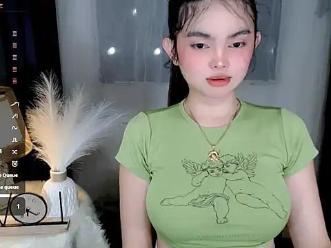 Snapshot of wildest_fantasy chatting on December 17, 2025, 4:51 am wildest fantasy online show from December 17, 2025, 4:51 am