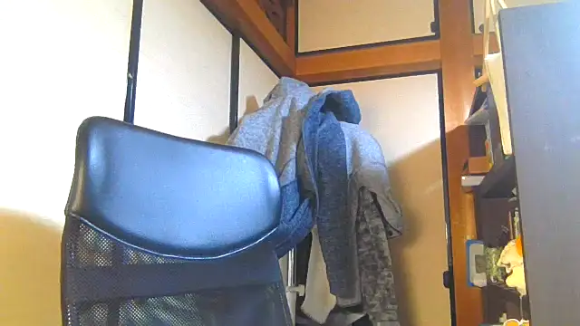 hiromu53 online show from March 15, 2026, 1:06 pm