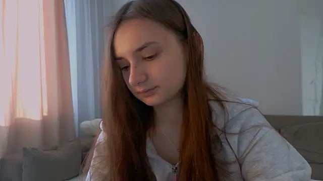 Lelia Vibe online show from May 6, 2026, 3:35 am