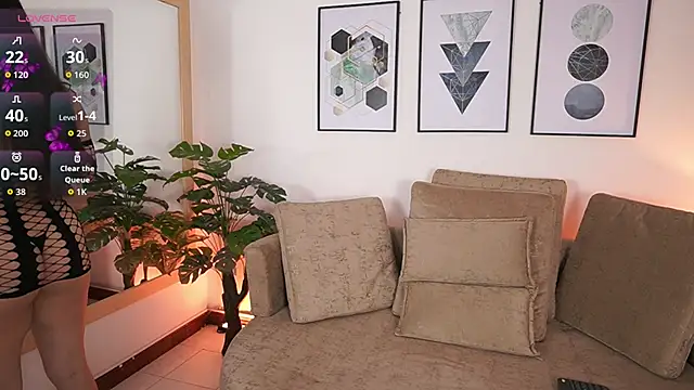 MilaCrave online show from September 19, 2025, 11:44 am