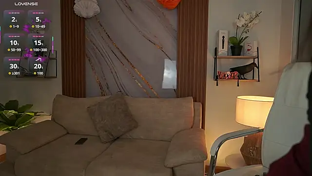 MilaCrave online show from October 22, 2025, 11:43 am