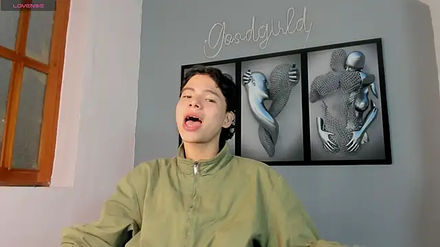 Snapshot of camillo_virgil chatting on October 11, 2025, 11:09 am camillo virgil online show from October 11, 2025, 11:09 am