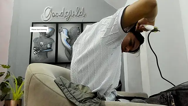 Snapshot of camillo_virgil chatting on October 20, 2025, 10:38 am camillo virgil online show from October 20, 2025, 10:38 am