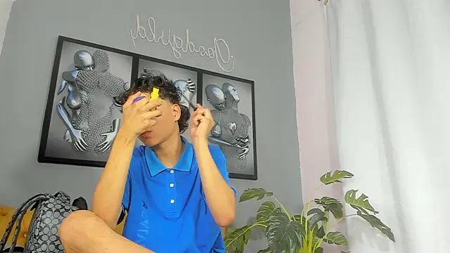 Snapshot of camillo_virgil chatting on November 2, 2025, 10:50 am camillo virgil online show from November 2, 2025, 10:50 am