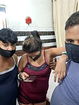 Cute plak02 online show from November 13, 2025, 4:17 pm