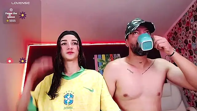 Snapshot of ingrid_zese_ chatting on September 17, 2025, 12:40 pm ingrid zese  online show from September 17, 2025, 12:40 pm