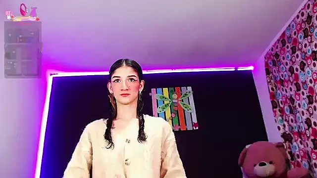 Snapshot of ingrid_zese_ chatting on October 5, 2025, 7:12 pm ingrid zese  online show from October 5, 2025, 7:12 pm