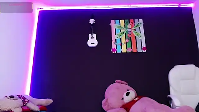 Snapshot of ingrid_zese_ chatting on October 7, 2025, 5:21 pm ingrid zese  online show from October 7, 2025, 5:21 pm