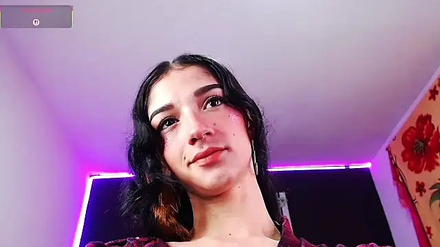 Snapshot of ingrid_zese_ chatting on October 13, 2025, 7:03 pm ingrid zese  online show from October 13, 2025, 7:03 pm