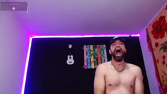 Snapshot of ingrid_zese_ chatting on October 20, 2025, 1:11 pm ingrid zese  online show from October 20, 2025, 1:11 pm