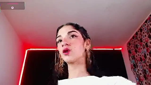 Snapshot of ingrid_zese_ chatting on October 23, 2025, 9:02 pm ingrid zese  online show from October 23, 2025, 9:02 pm