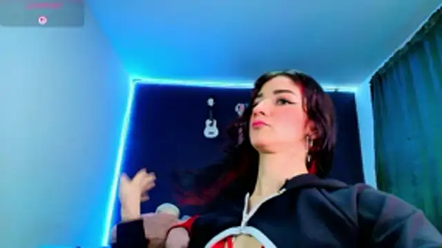 Snapshot of ingrid_zese_ chatting on February 9, 2026, 9:19 pm ingrid zese online show from February 9, 2026, 9:19 pm