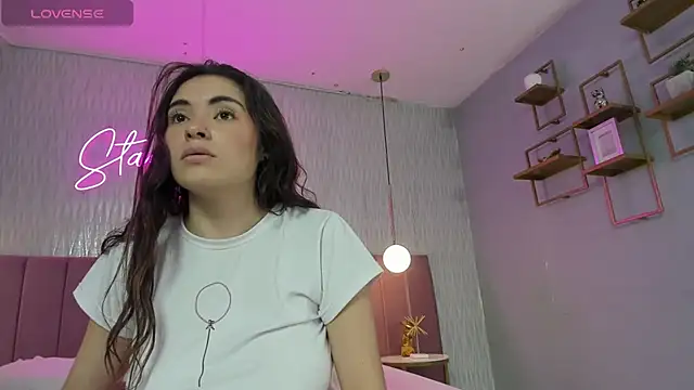 HANNA BASTIAN VC online show from October 9, 2025, 4:10 am