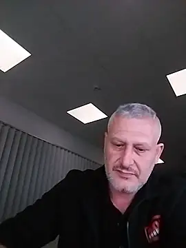 Hisnimin online show from May 9, 2026, 9:31 pm