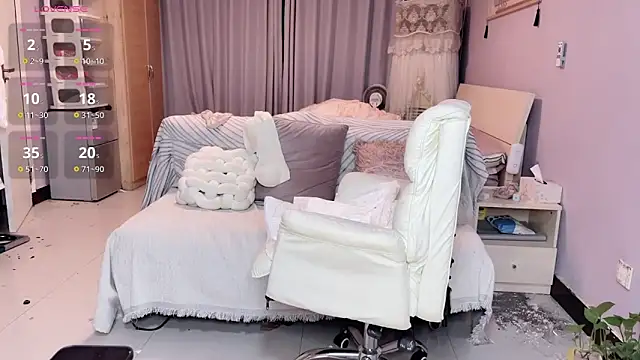 Snapshot of Y2Luvk chatting on September 23, 2025, 9:51 pm Y2Luvk online show from September 23, 2025, 9:51 pm