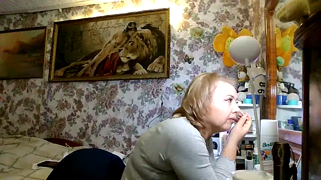 Snapshot of LustyyX chatting on October 16, 2025, 4:57 am LustyyX online show from October 16, 2025, 4:57 am