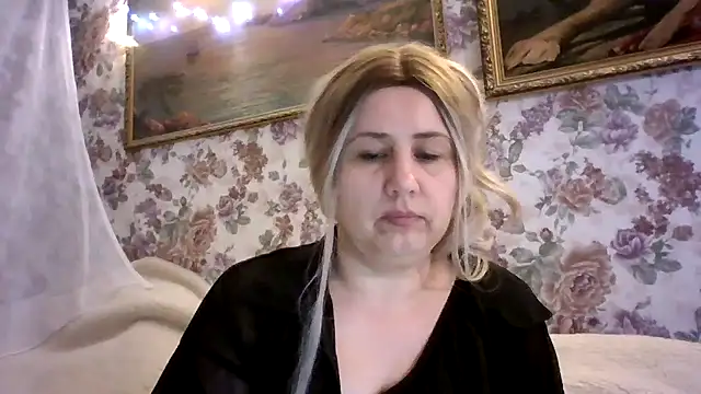 Snapshot of LustyyX chatting on April 18, 2026, 4:11 pm LustyyX online show from April 18, 2026, 4:11 pm