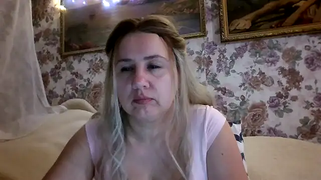 Snapshot of LustyyX chatting on April 23, 2026, 5:26 pm LustyyX online show from April 23, 2026, 5:26 pm