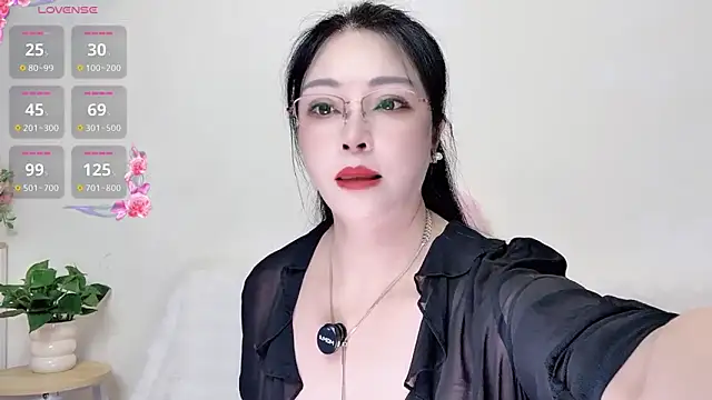 Hua Hua 0 online show from September 9, 2025, 8:25 am