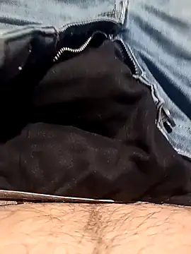 Snapshot of lucho2328 chatting on October 3, 2025, 11:29 am lucho2328 online show from October 3, 2025, 11:29 am