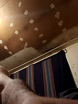 Snapshot of lucho2328 chatting on October 20, 2025, 1:39 am lucho2328 online show from October 20, 2025, 1:39 am