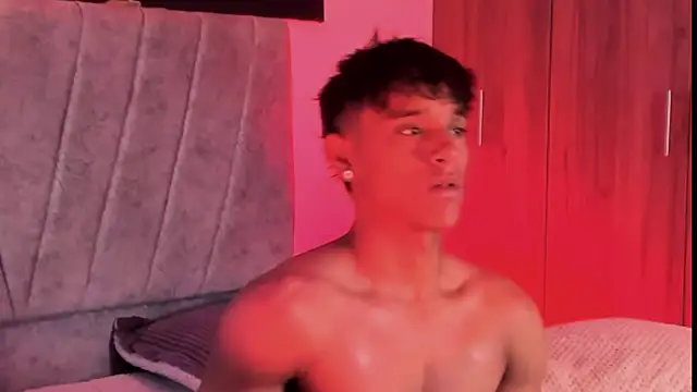 Snapshot of ZYZZ1312 chatting on September 30, 2025, 6:35 pm ZYZZ1312 online show from September 30, 2025, 6:35 pm